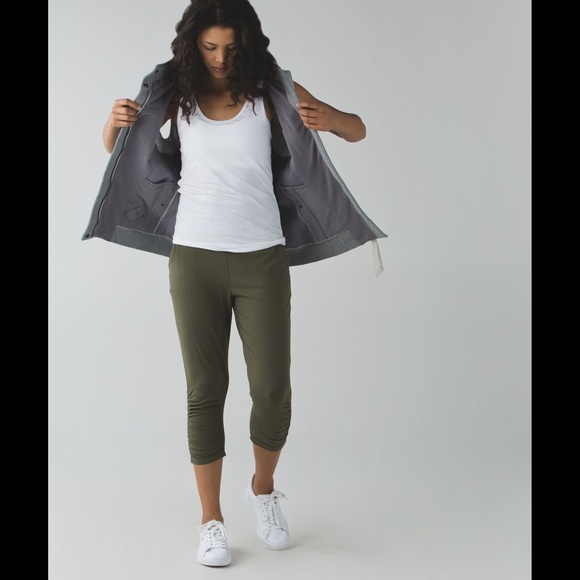 Lululemon Sunset Salutation Crop - Picture 2 of 16